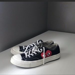 Black comme Des Garçons